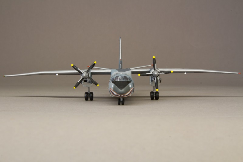Antonow An-26