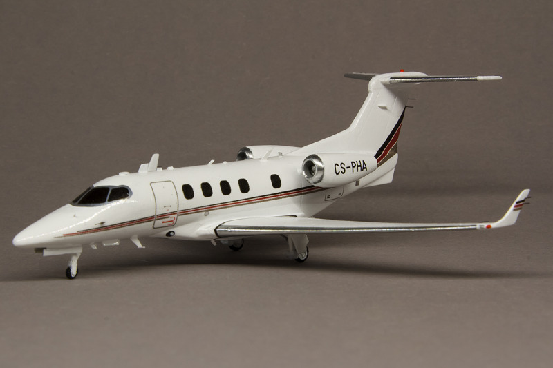 Embraer Phenom 300