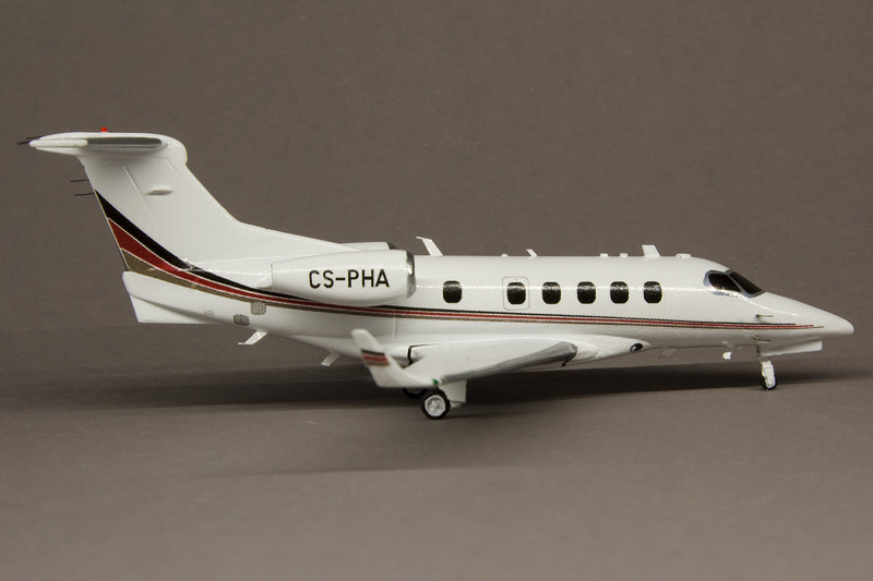 Embraer Phenom 300