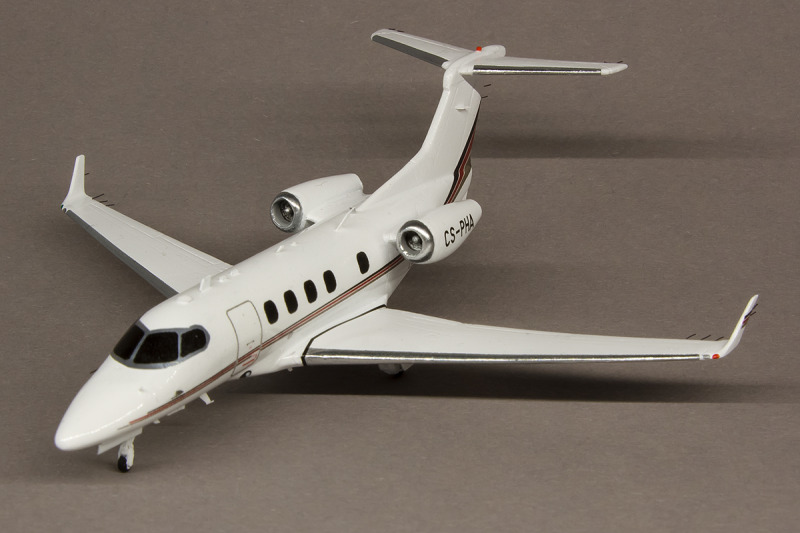 Embraer Phenom 300