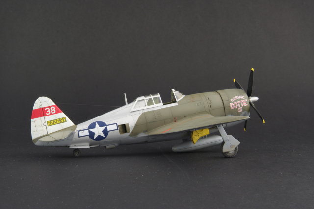Republic P-47D-3-RA Thunderbolt Razorback