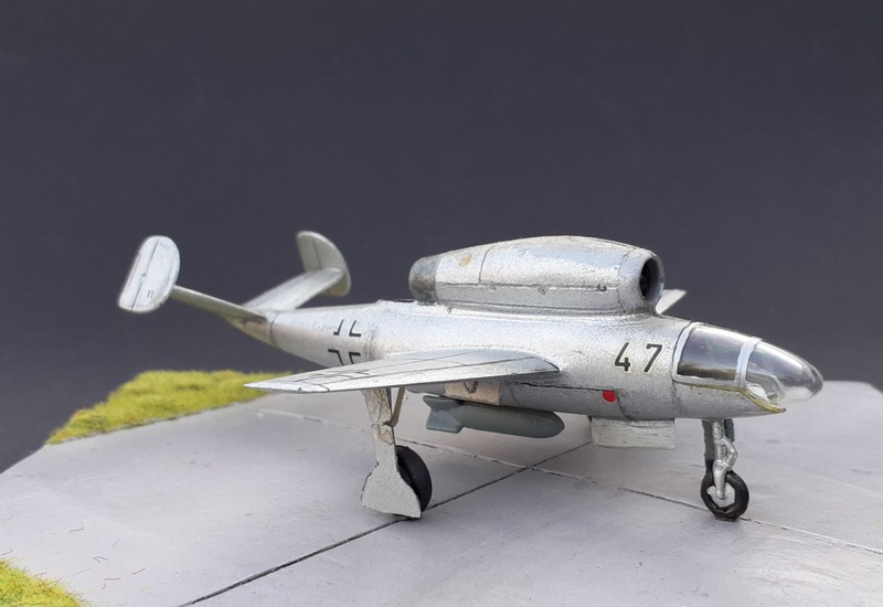 Henschel Hs 132 V1