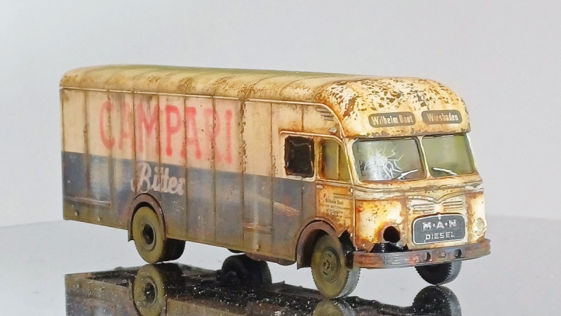 MAN 635 "Campari Bitter"