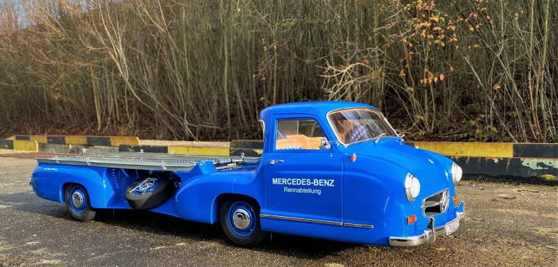 Mercedes Renntransporter "Blaues Wunder"
