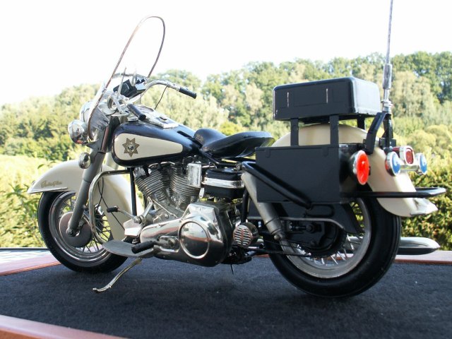 Harley-Davidson FLH Electra Glide