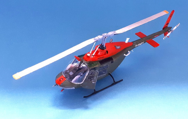 Bell 206B-3 Jet Ranger, Tamiya 1:72 von Bernd Kehm