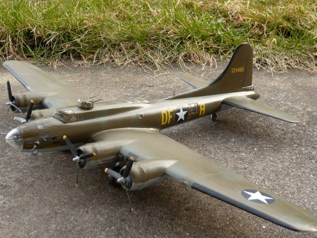 Boeing B-17F-10-BO Flying Fortress
