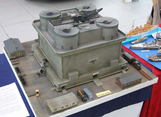 Modell des Luftschutzbunkers auf dem Heiligengeistfeld in Hamburg