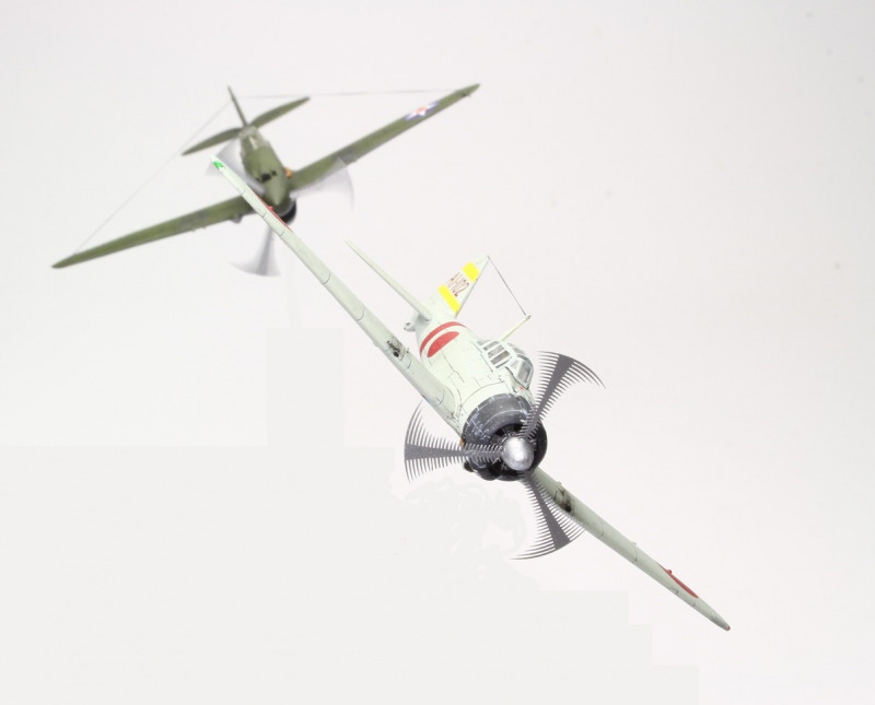 Curtiss P-40B vs Mitsubishi A6M2b Zero