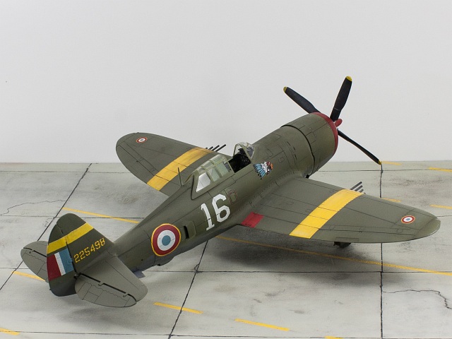 Republic P-47D-21-RE Thunderbolt Razorback