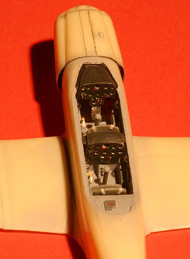 TOM-208