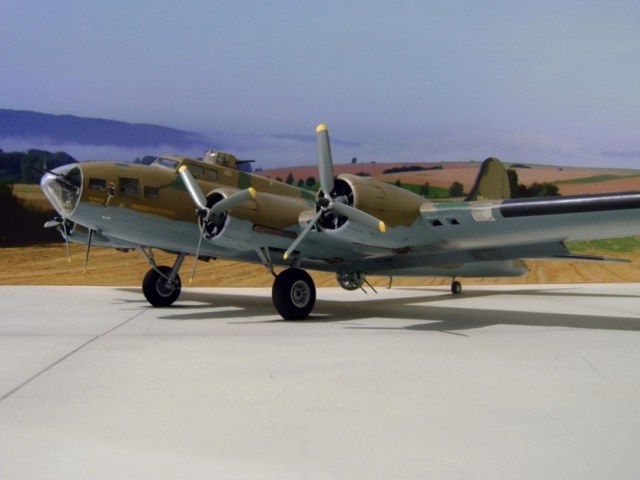 Boeing B-17F-10-BO Flying Fortress