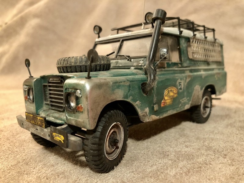 Land Rover LWB 109