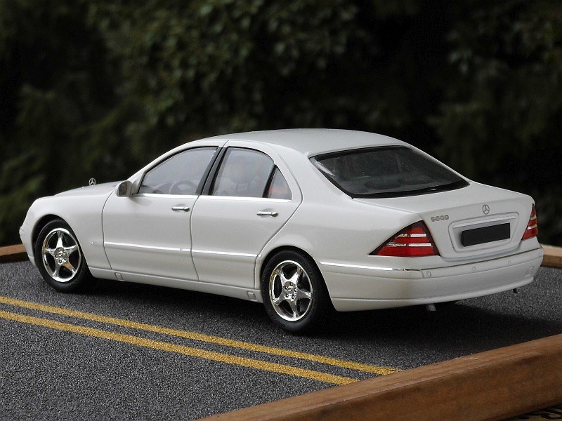 Mercedes-Benz S600
