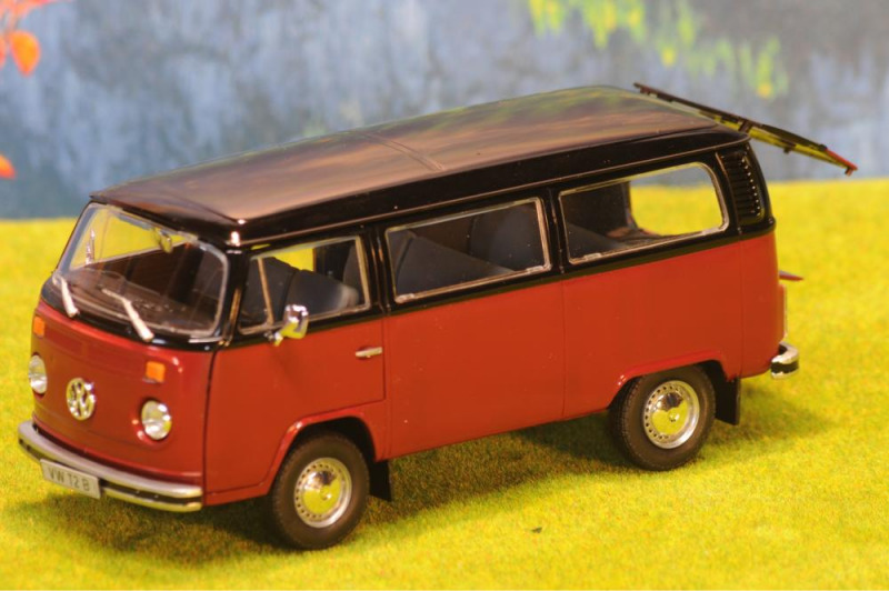 VW Typ 2 T2b Bus