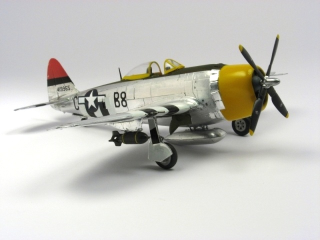 Republic P-47D-28-RE Thunderbolt