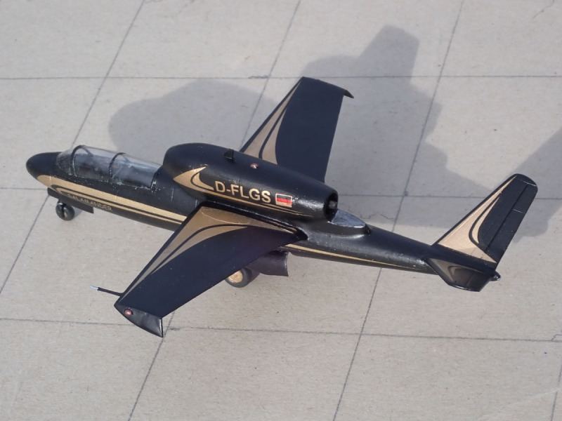 Heinkel He 162 S-9