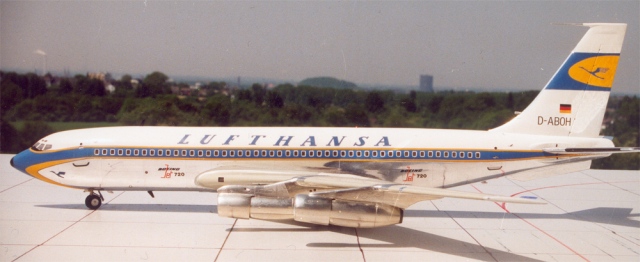Boeing 720-030B