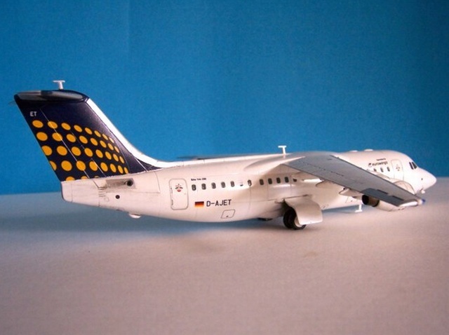 Avro RJ85