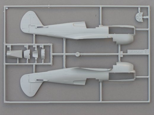 Italeri - P-40 M/N - Kittihawk Mk.IV