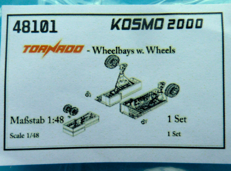 Kosmo 2000 - Tornado Wheelbays with Wheels