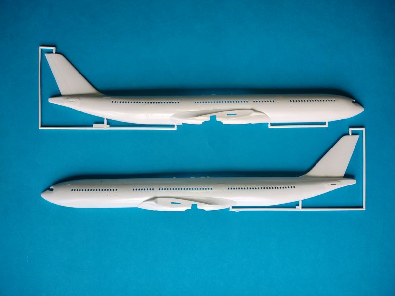 Revell - A340-300 Lufthansa New Livery