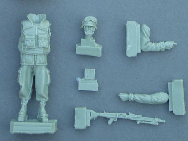 Die zweite Figur, als Bewaffnung gibt es ein MG 3