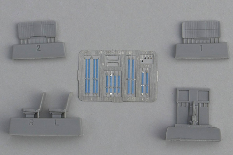 CMK - SF-260 Cockpit Centre Console and Seats w/Harness