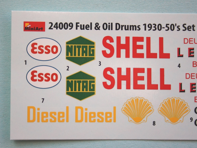 MiniArt - Fuel & Oil Drums 1930-50`s Set 1