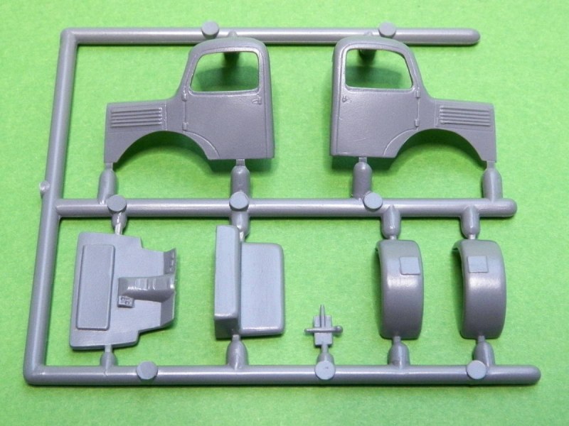 Attack Hobby Kits - L1500S Wehrmacht Light Truck 4x2