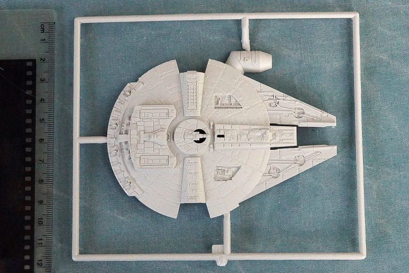 Revell - Millenium Falcon