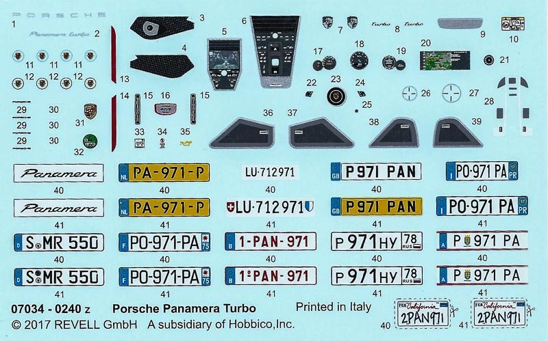 Revell - Porsche Panamera Turbo