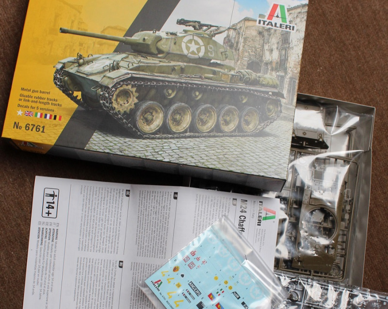 Italeri - M24 Chaffee 