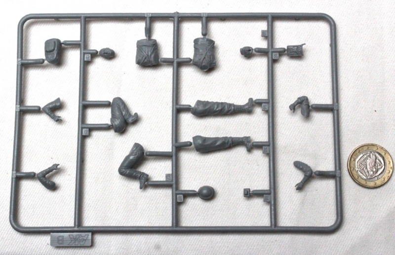 Figur 1 (Bereich links), Figur 4 (Bereich rechts)