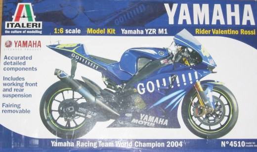 Italeri - Yamaha YZR M1 Valentino Rossi