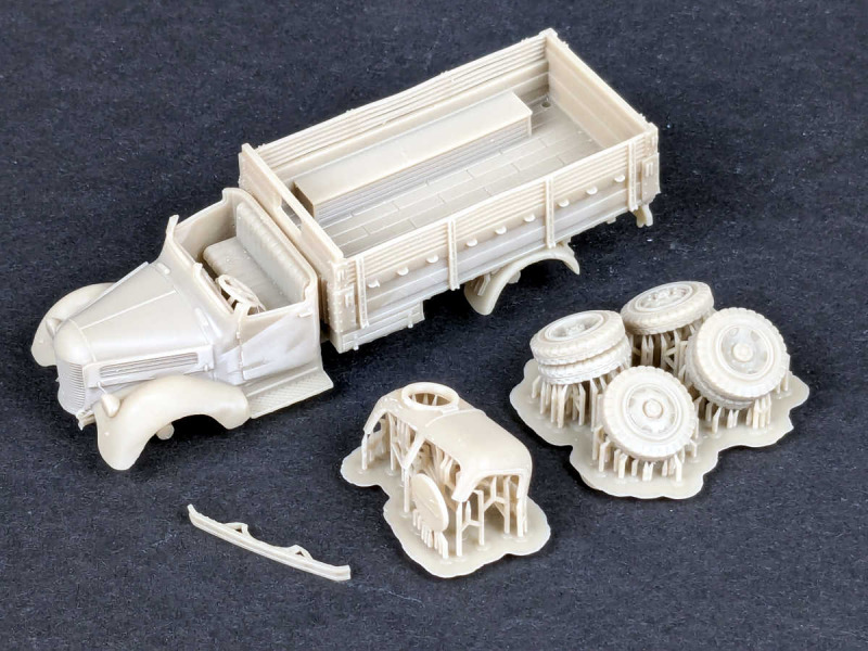 emp3d - Medium 3-ton truck Praga RND