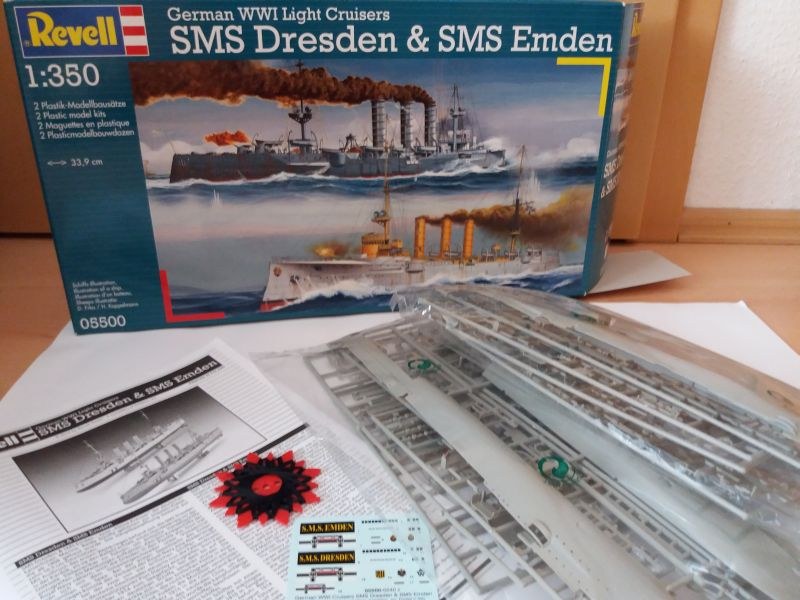 Revell - German WWI Light Cruisers SMS Dresden & SMS Emden