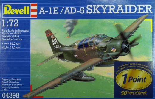Revell - Douglas AD-5 (A-1E) Skyraider