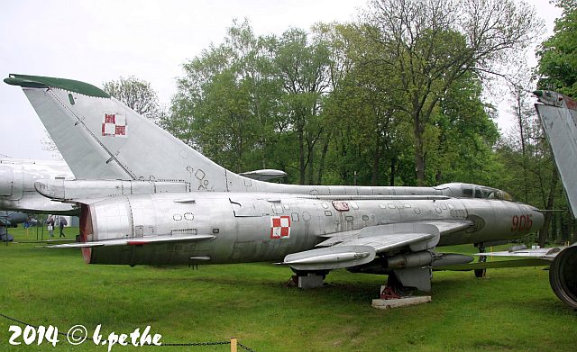 Su-7U (905) im polnischen, militärgeschichtlichen Museum Drzonow