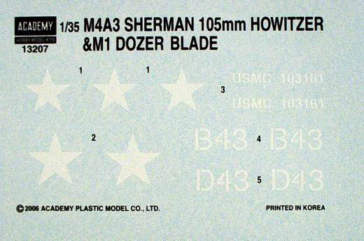 Academy - U.S. M4A3 SHERMAN 105mm Howitzer & M1 Dozer Blade