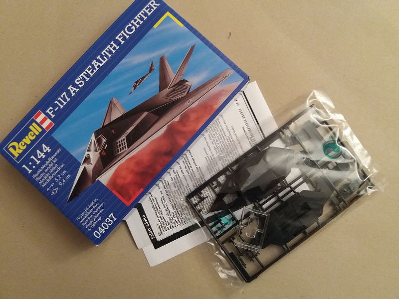 Revell - F-117 A Stealth Fighter