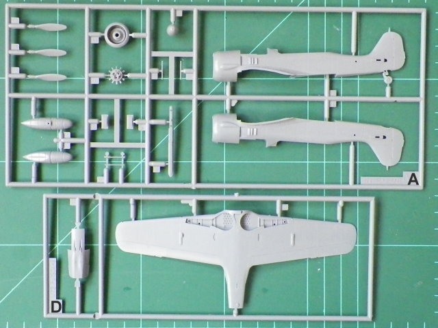 Hasegawa - Fw190A-8 & Ju88G-1 "Mistel 2"