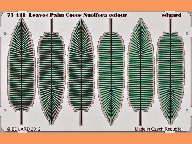 PE-Platine mit den Blättern der Kokosnuss-Palme