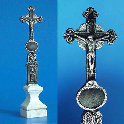 PlusModel - Column with Cross (INRI)