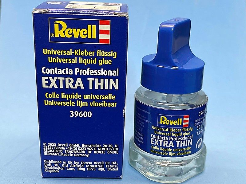 Revell Contacta Professional Extra Thin