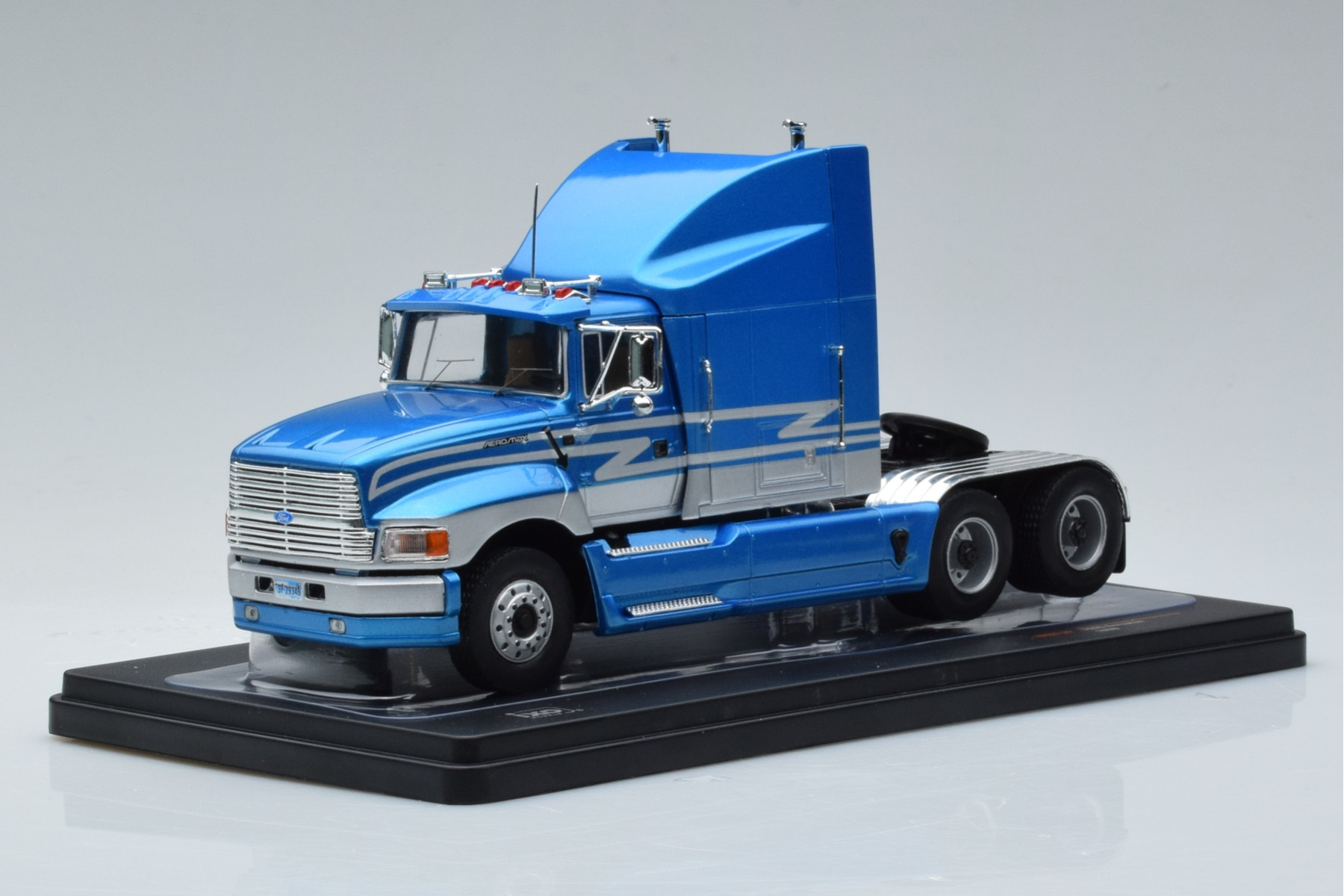 IXO 1:43 Ford Aeromax Truck